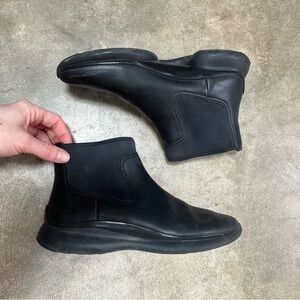 Cole Haan black leather waterproof chelsea boots size 6.5 zerogrand 3.zerøgrand